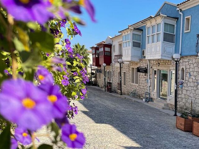 ÇEŞME-ALAÇATI-ILICA PLAJI 
