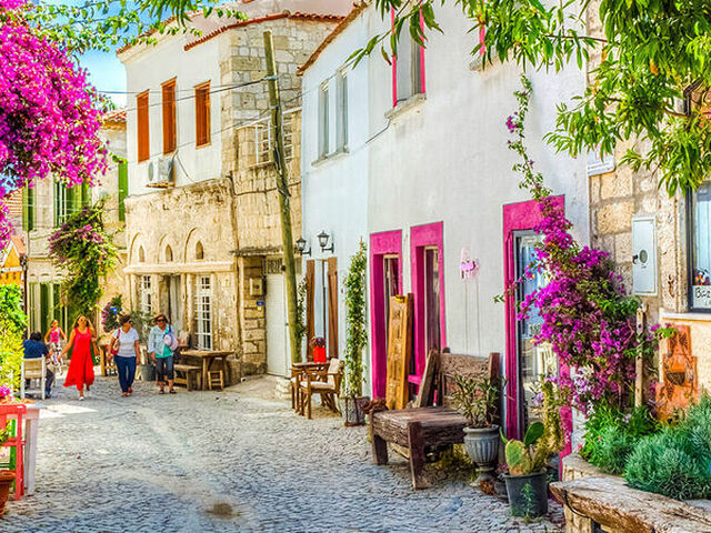 ÇEŞME-ALAÇATI-ILICA PLAJI 